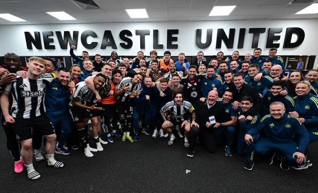 新球体育app-嘲讽曼联，纽卡官方社媒：让我们看看到底谁是United